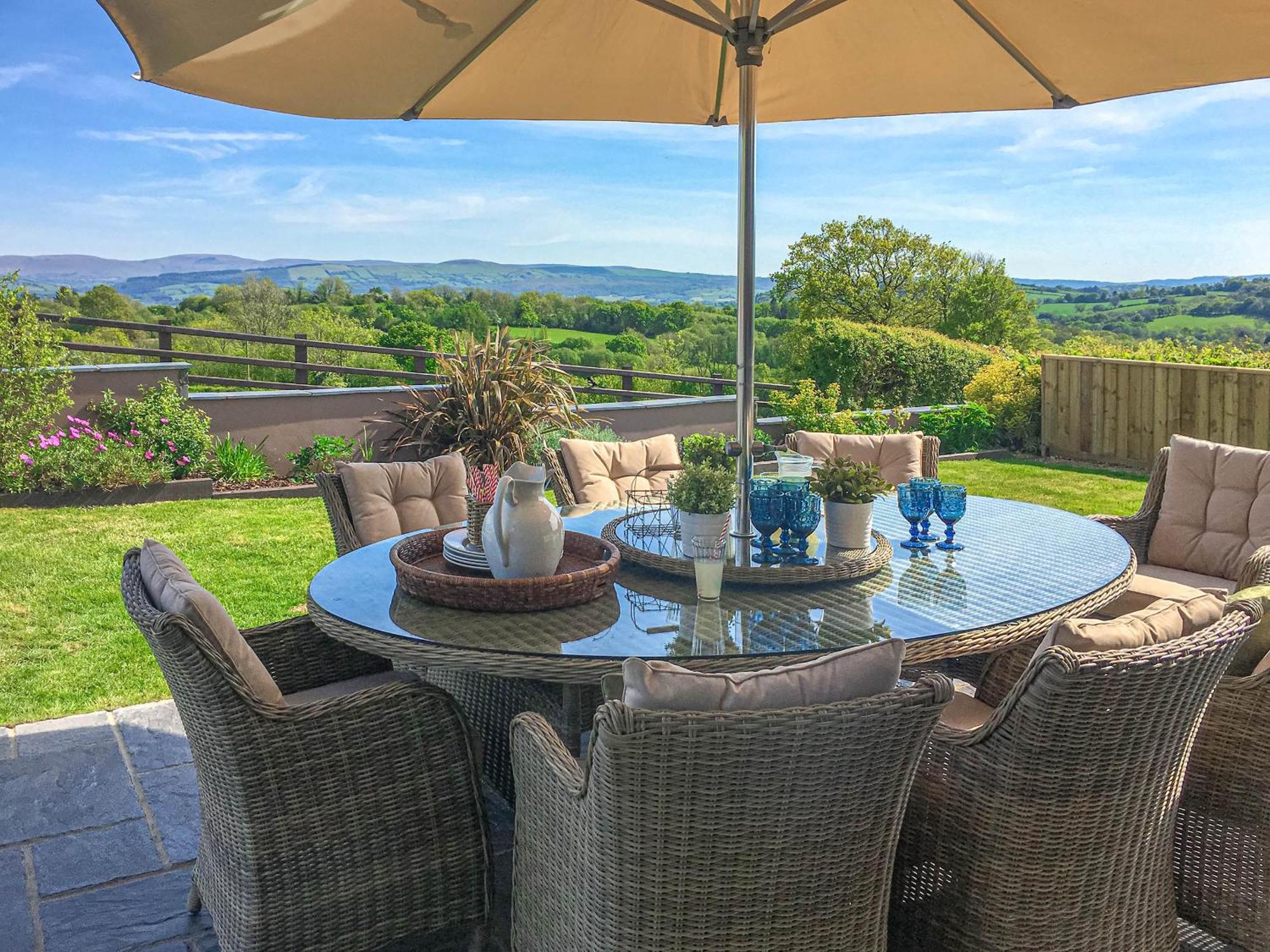 Maes Y Bryn Farmhouse Llanwrda Buitenkant foto