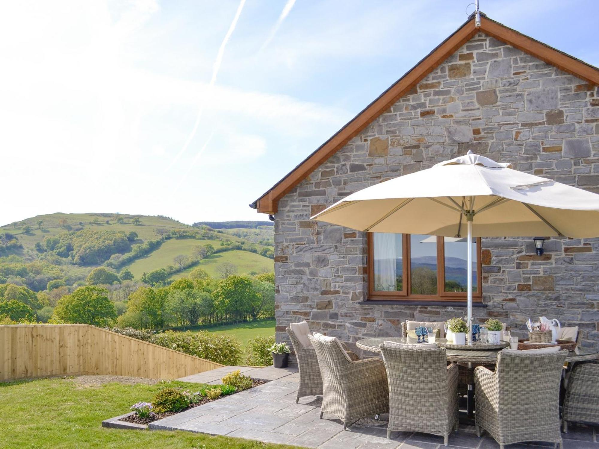 Maes Y Bryn Farmhouse Llanwrda Buitenkant foto
