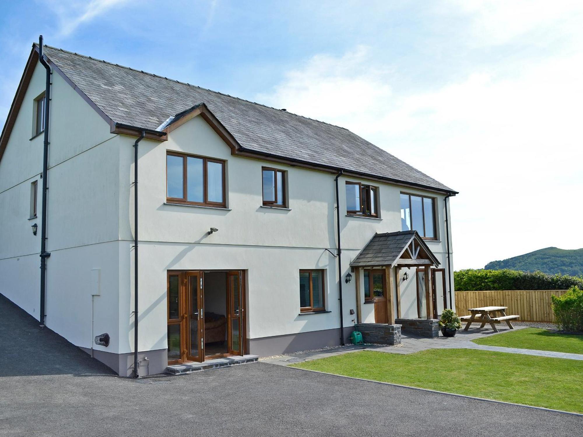 Maes Y Bryn Farmhouse Llanwrda Buitenkant foto